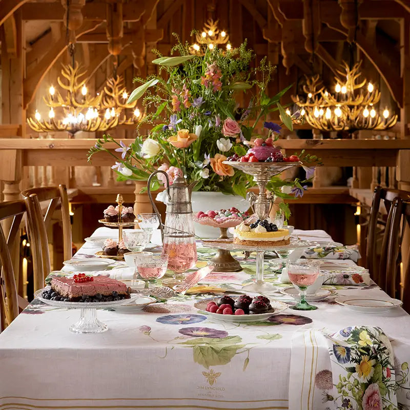 Flora linens - A Flower Garden Linen Tablecloth Extra Lenght