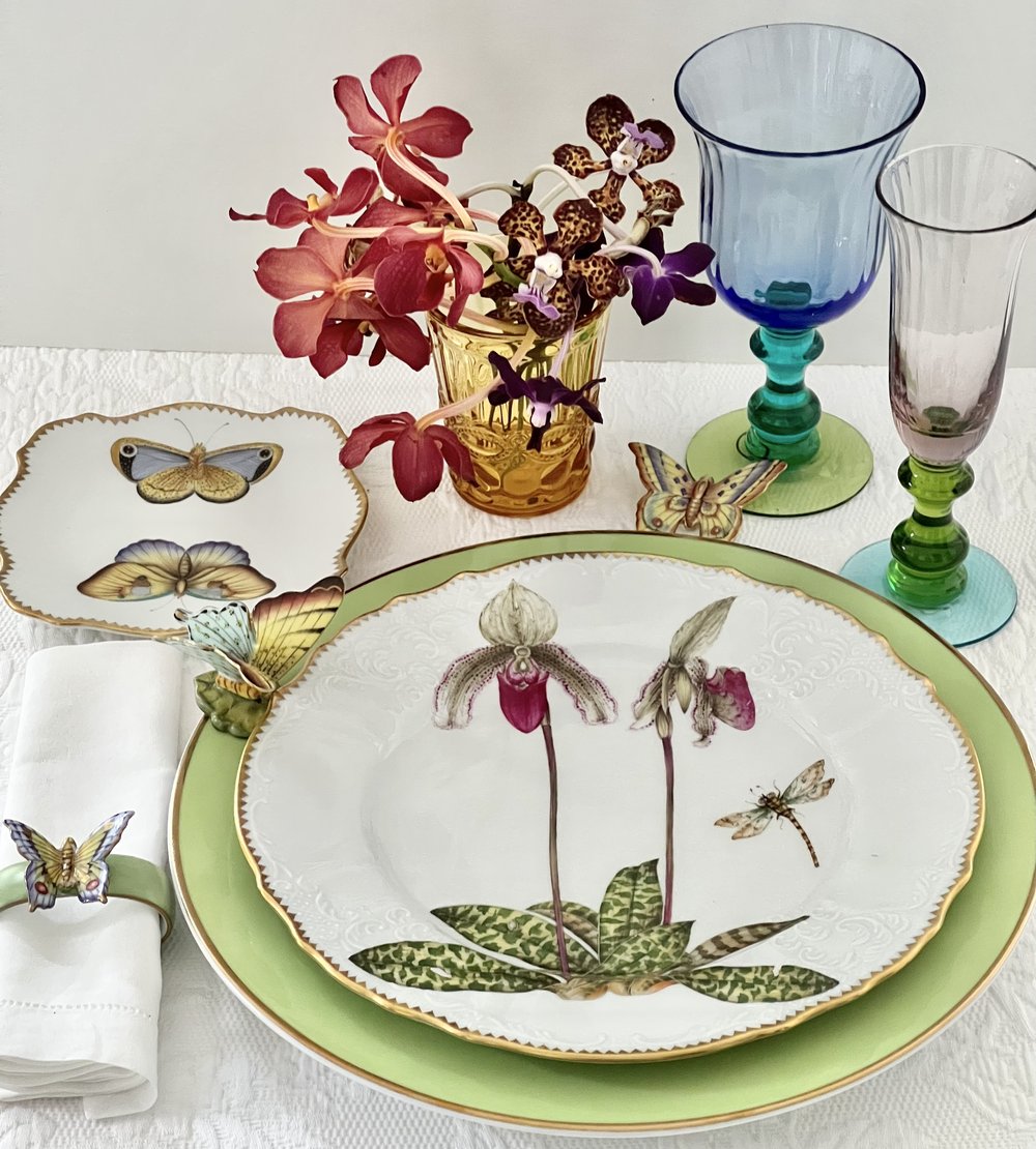 Anna Weatherley Designs - Light Green Colored Charger Plate