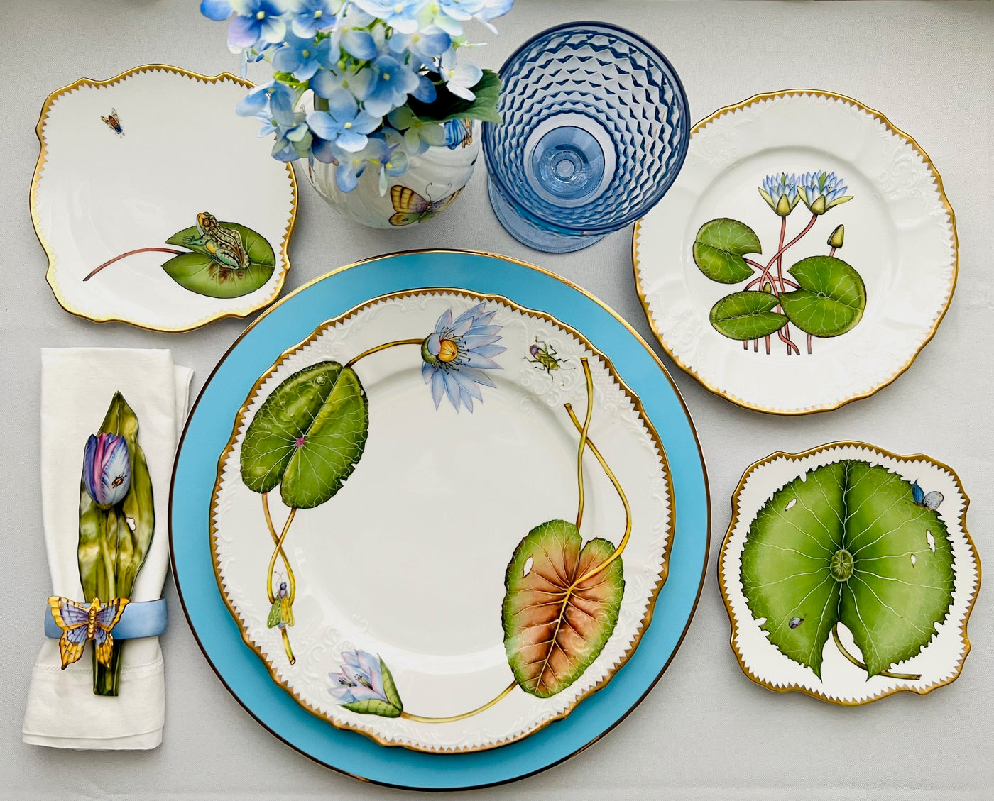 Anna Weatherley Designs - ATS4 - Garden Leaves Salad/Dessert Plate