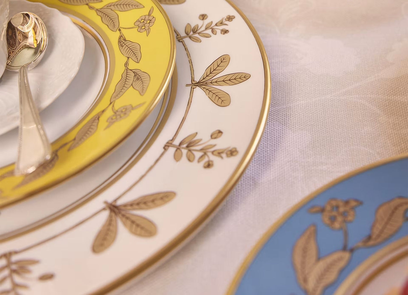 GINORI 1735 VOLIÈRE Collection PERROQUET NESTOR Charger plate