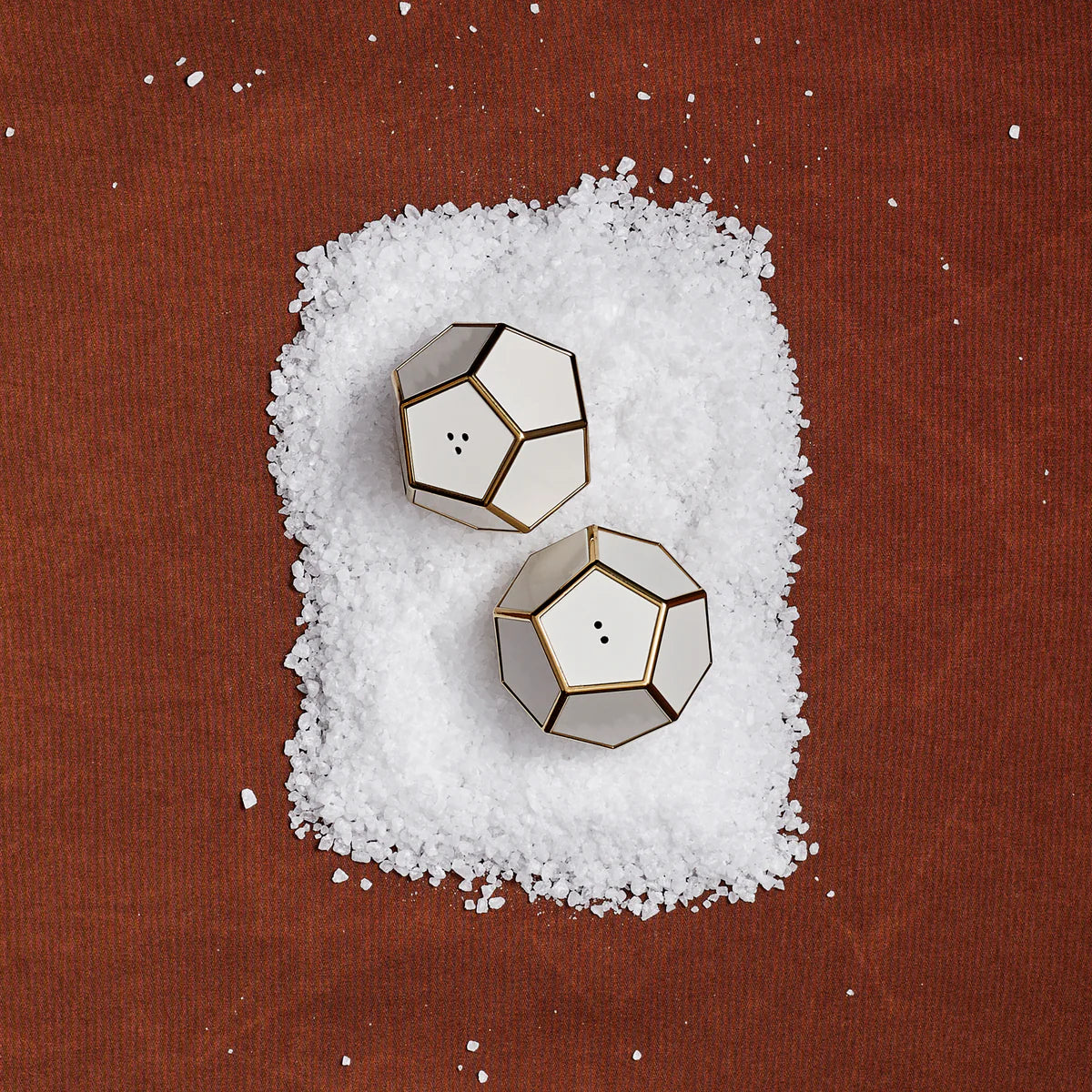 L'Objet - Pentagon Spice Jewels (Set of 2) - White + Gold